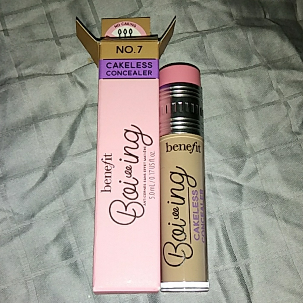 BENEFIT BOIING CONCEALER